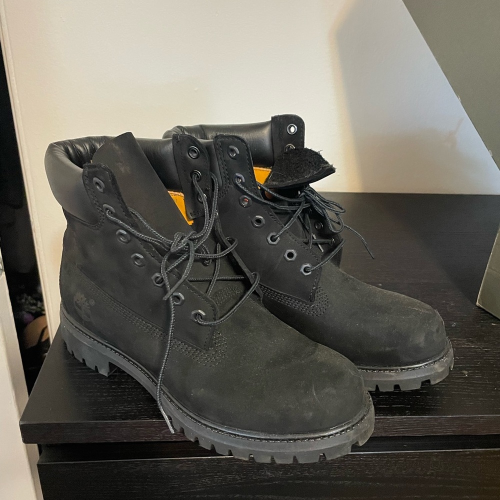 Timberland boots size 8.5 black worn only a few times.
